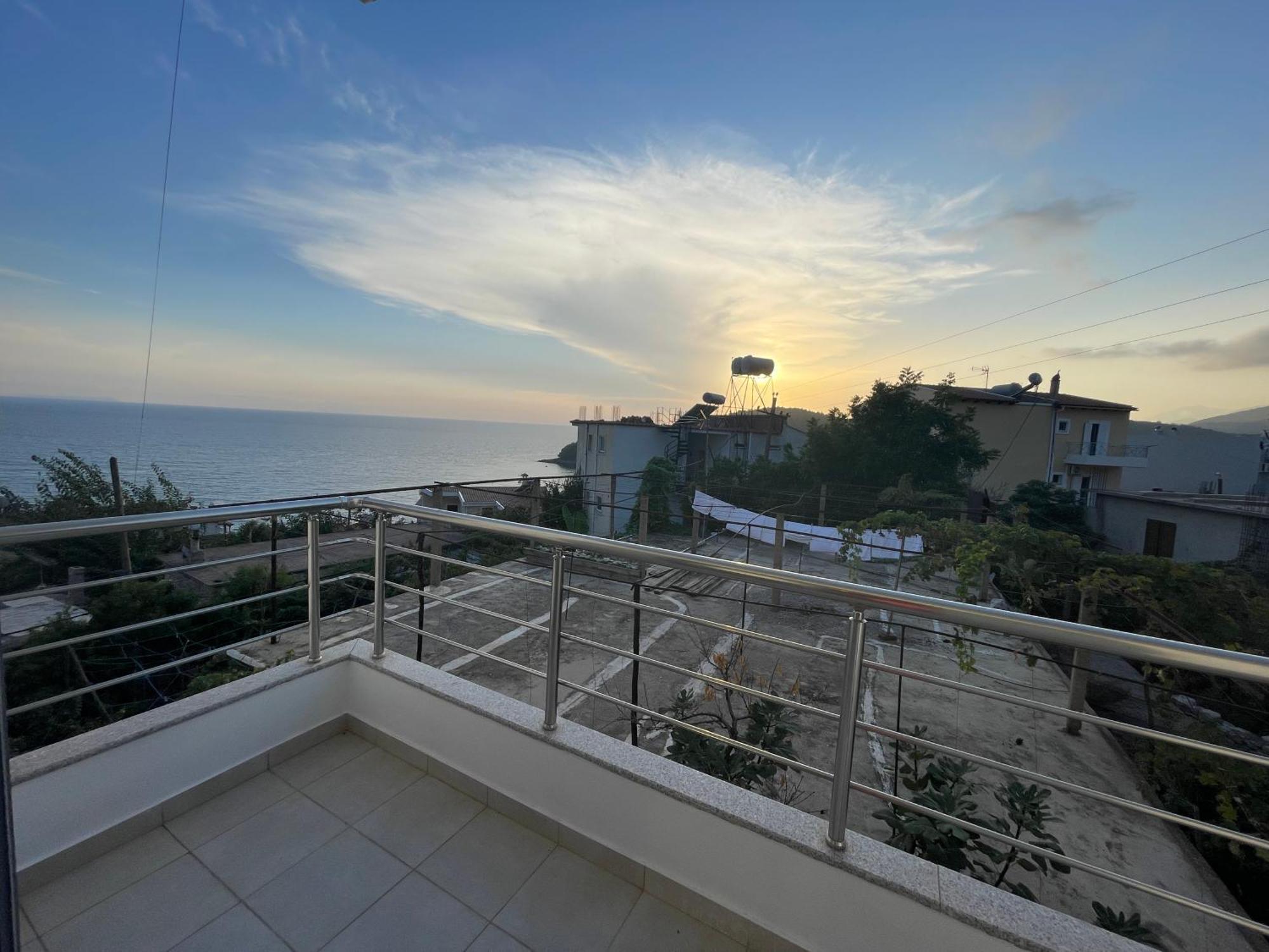 Tasos Rooms Himare Luaran gambar