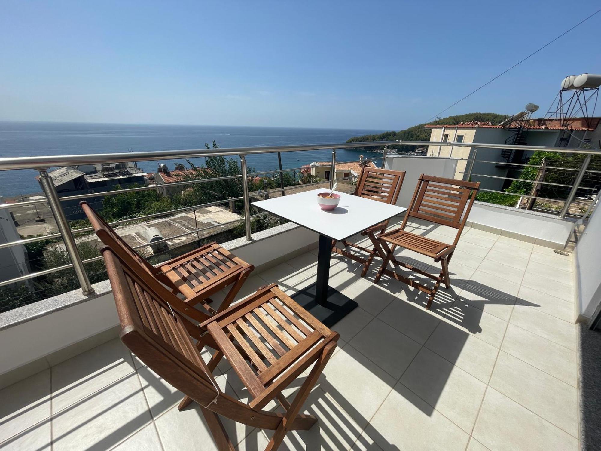 Tasos Rooms Himare Luaran gambar