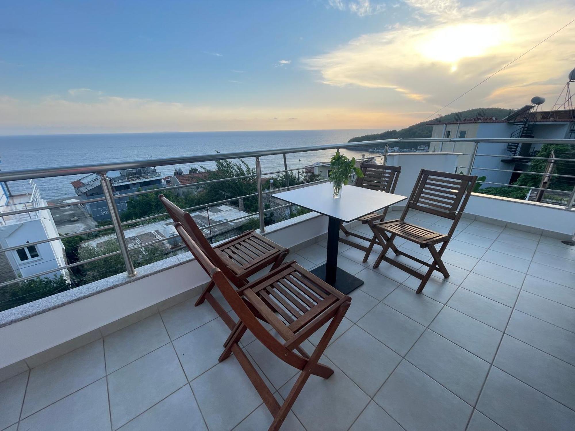 Tasos Rooms Himare Luaran gambar