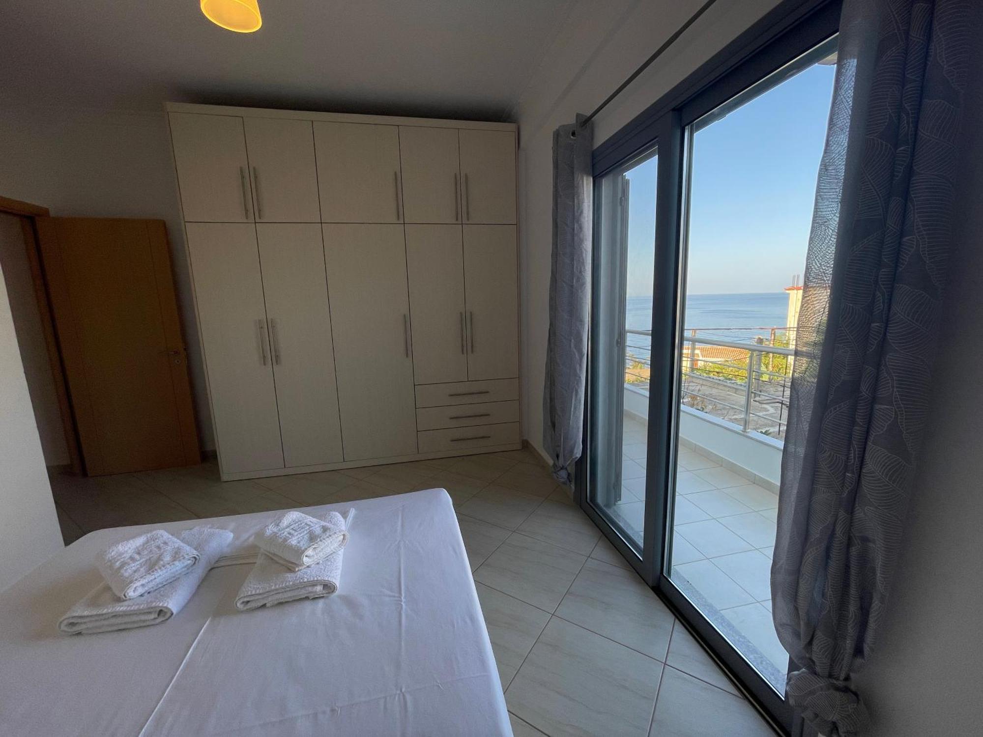 Tasos Rooms Himare Luaran gambar