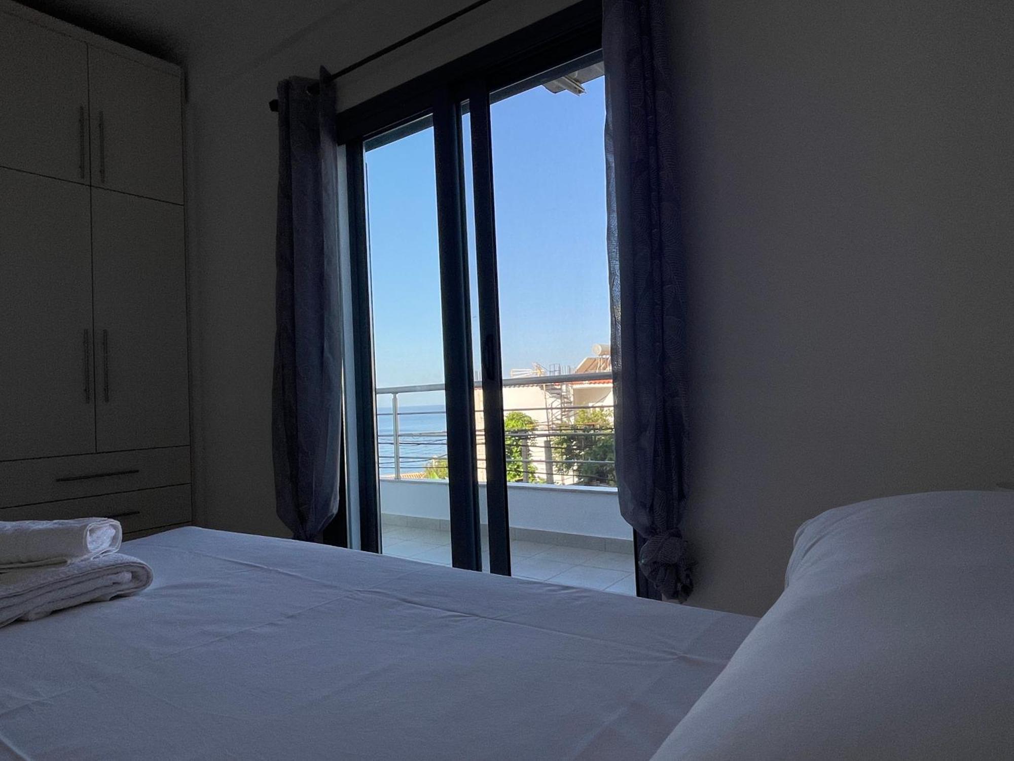 Tasos Rooms Himare Luaran gambar