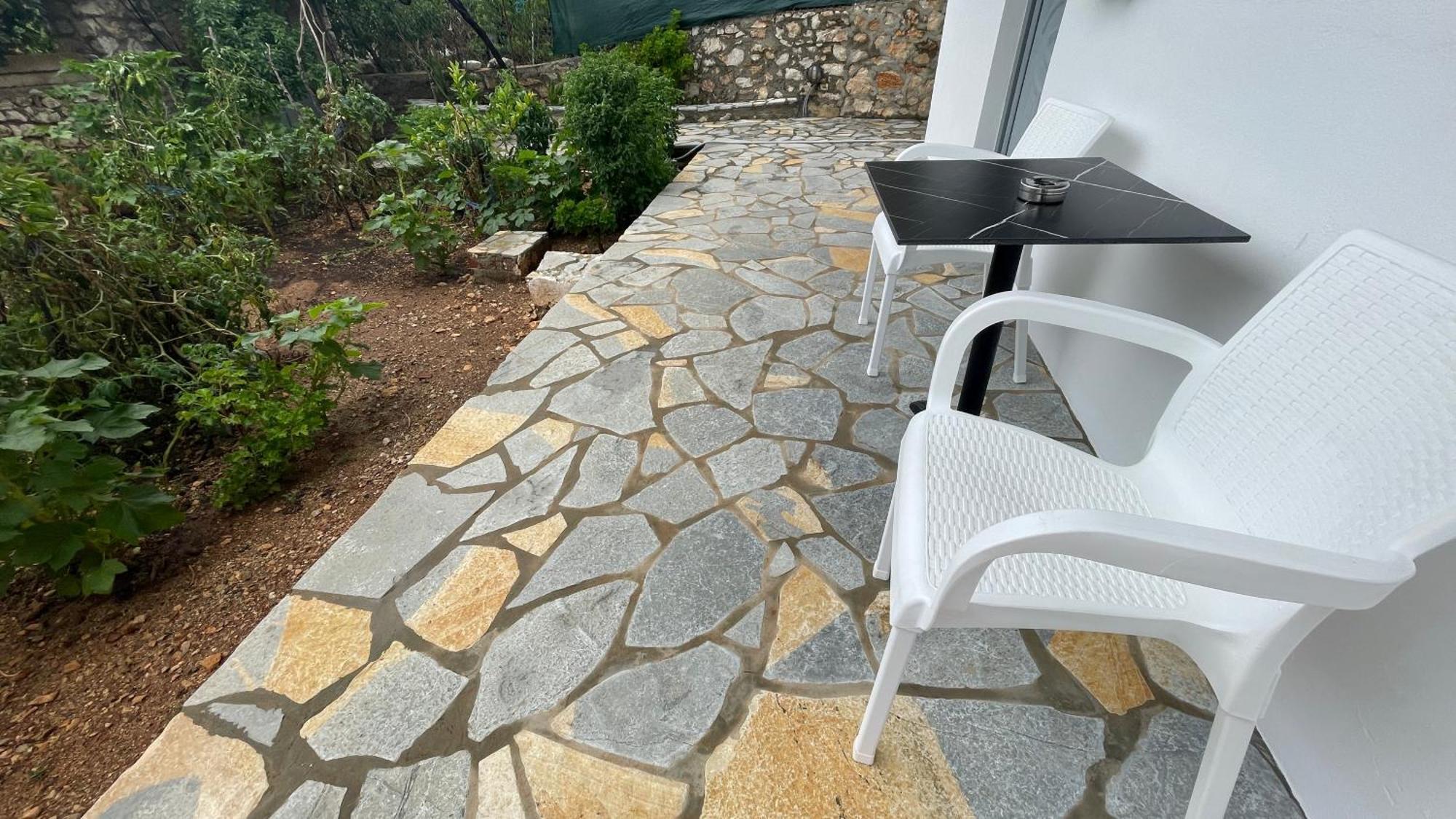 Tasos Rooms Himare Luaran gambar