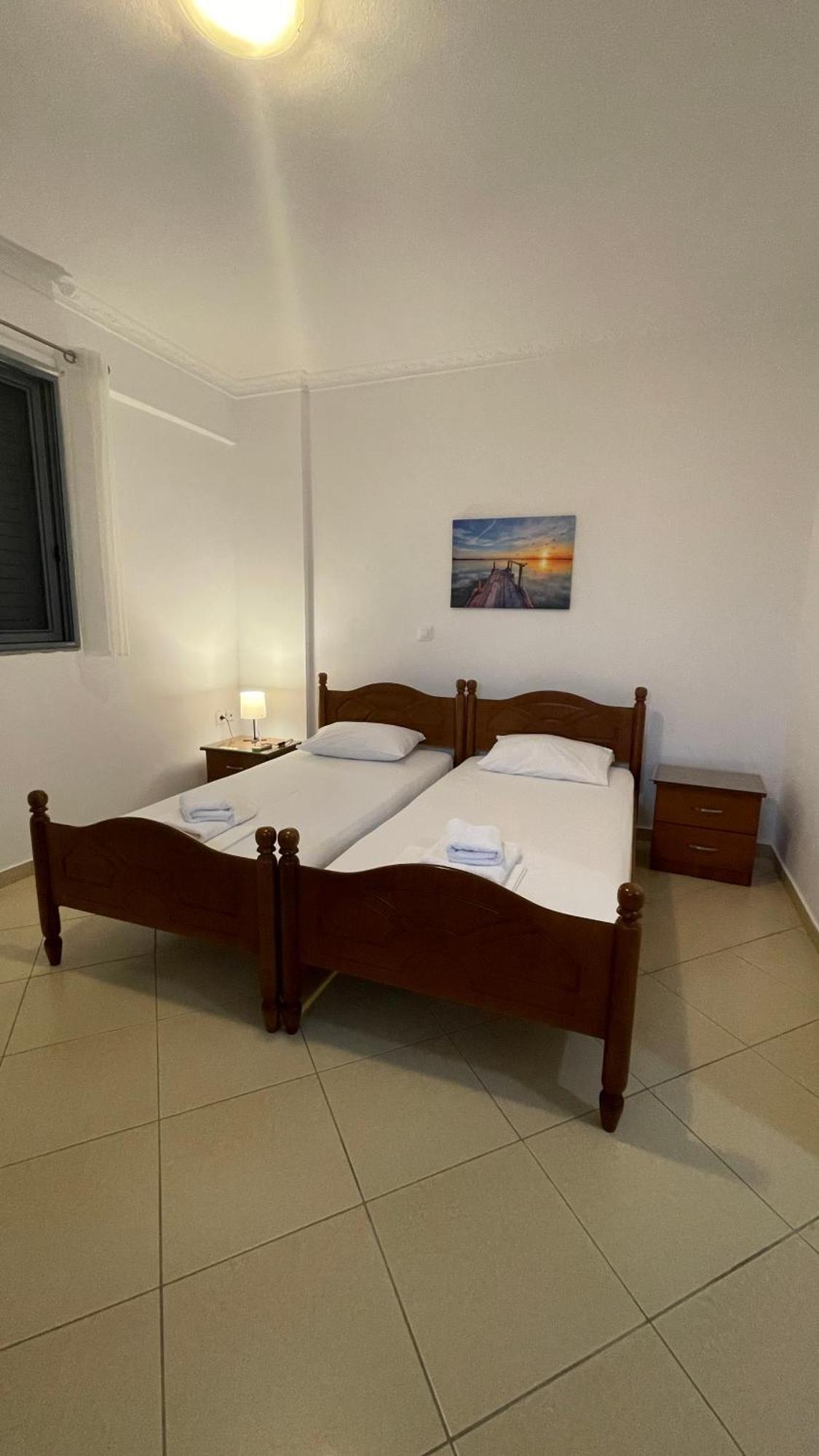 Tasos Rooms Himare Luaran gambar