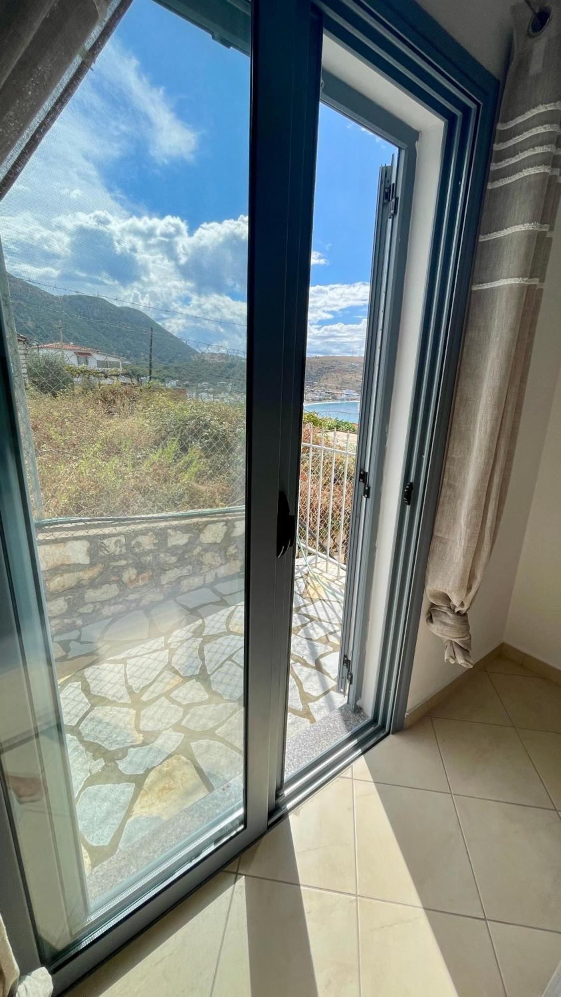 Tasos Rooms Himare Luaran gambar