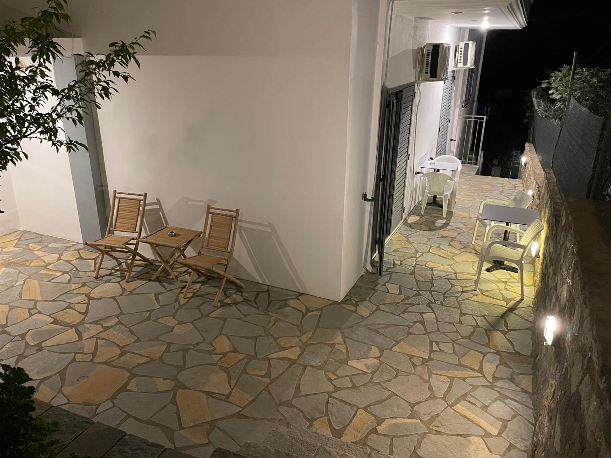 Tasos Rooms Himare Luaran gambar